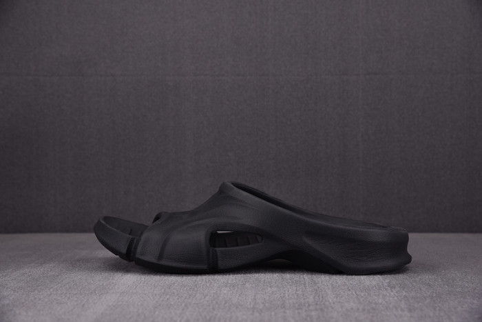 Balenciag* Sandal16