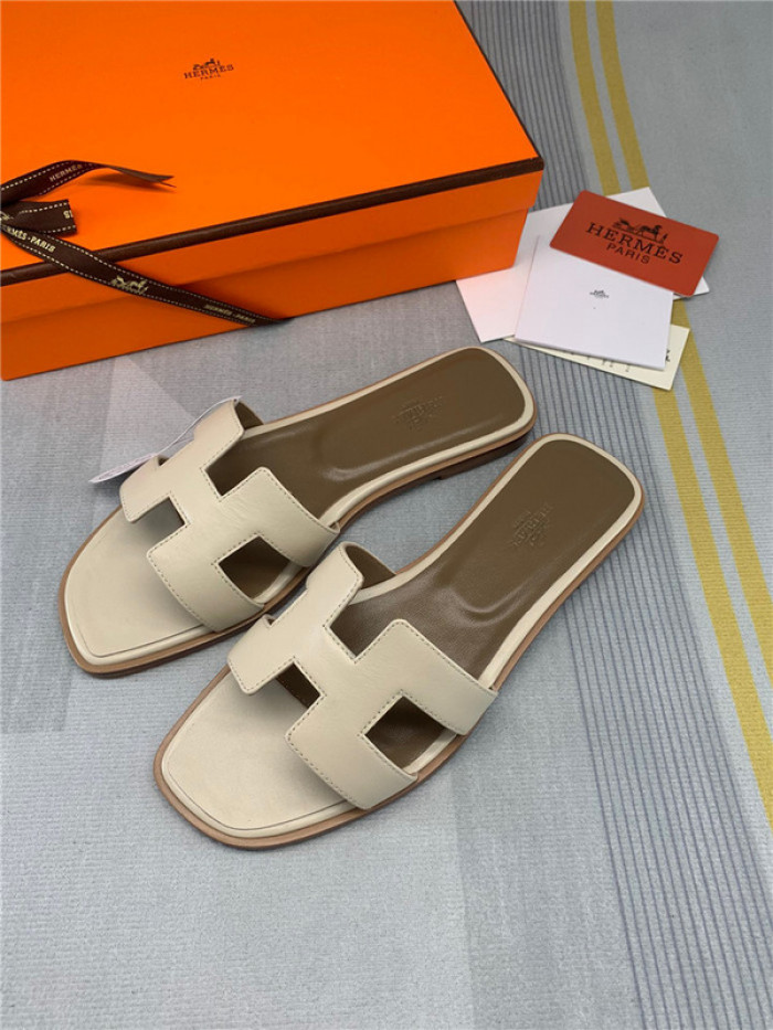 Herme* Sandal42
