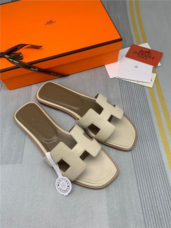 Herme* Sandal42