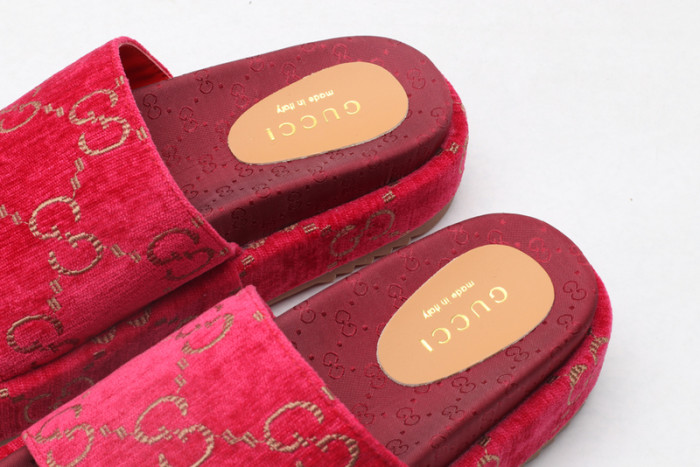 Gucc* Sandal67