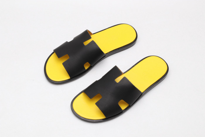 Herme* Sandal3
