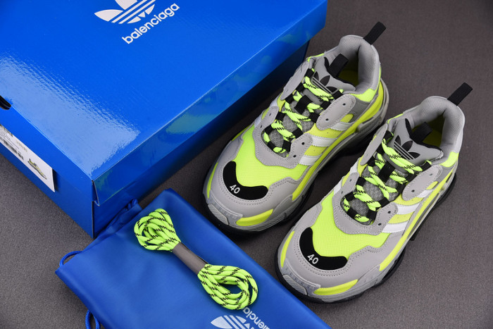 TRIPLES TRAINER SNEAKERS 2000064