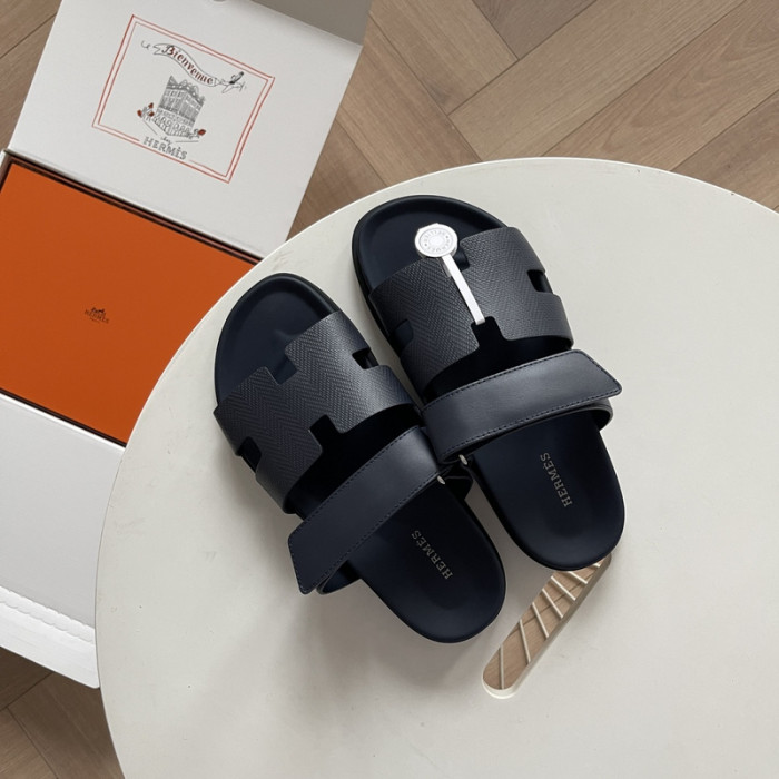 Herme* Sandal17