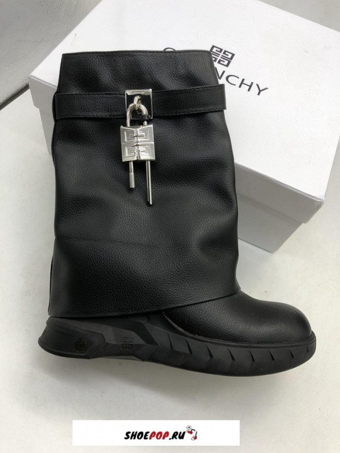 GIVENCHY Shark Lock boots GC000001