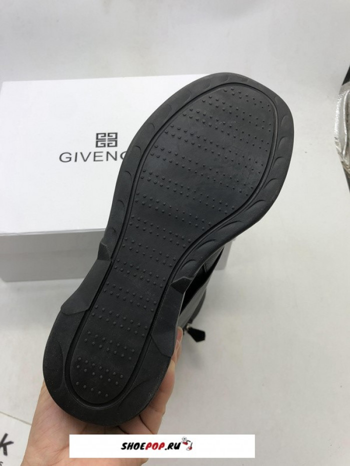 GIVENCHY Shark Lock boots GC000001
