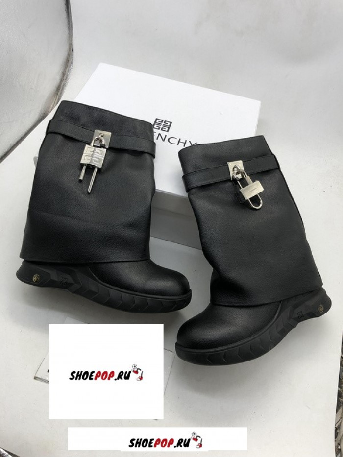 GIVENCHY Shark Lock boots GC000001