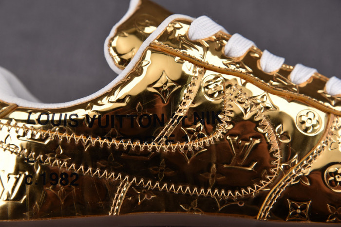 NIKE LOW AIR FORCE 1 X gold