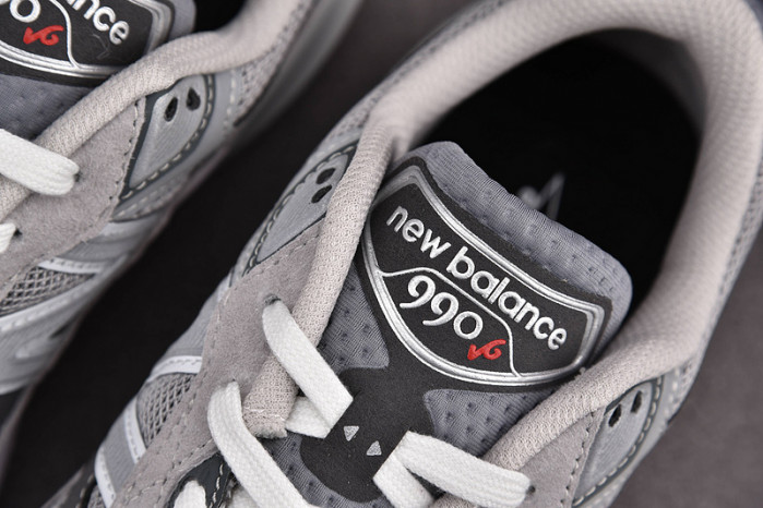 NEW BALANCE 990 V6 NB000024