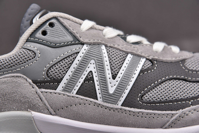 NEW BALANCE 990 V6 NB000024
