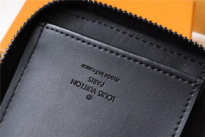 L&V WALLET4