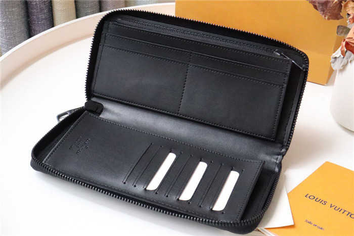 L&V WALLET4