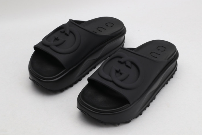 Gucc* Sandal102