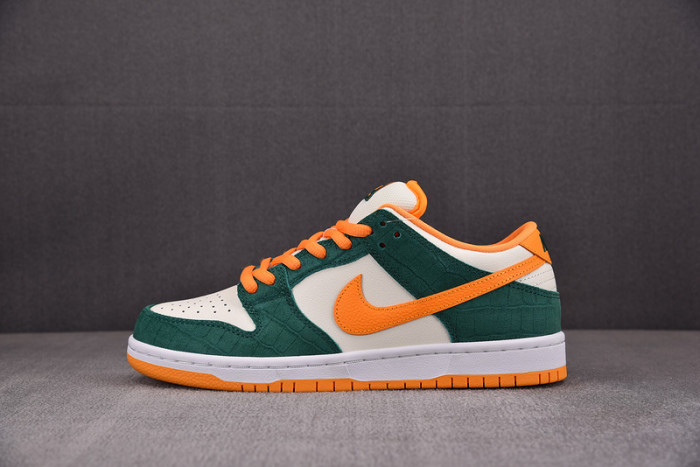 Dunk Low Pro SB ''Legion Pine'' 304292-383