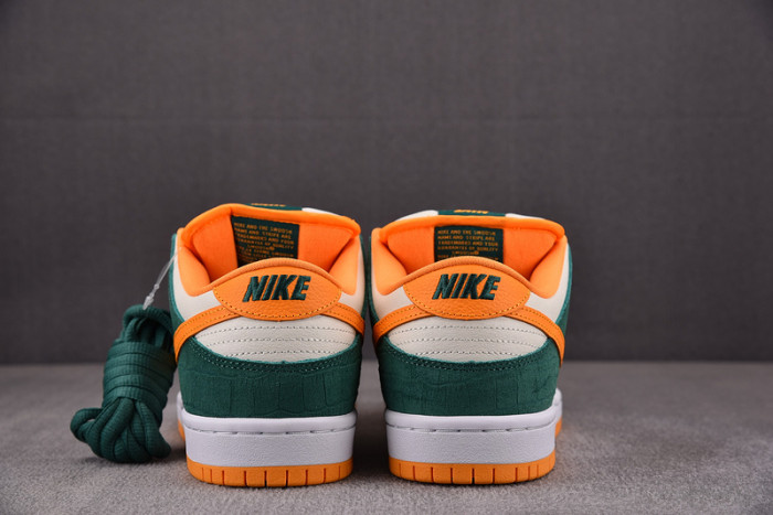 Dunk Low Pro SB 