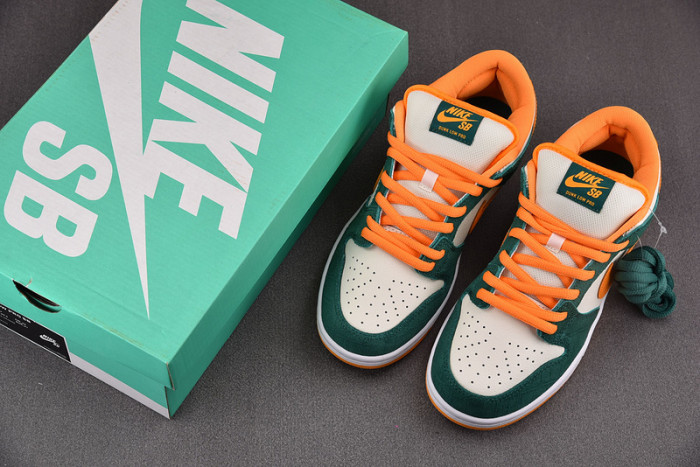 Dunk Low Pro SB 