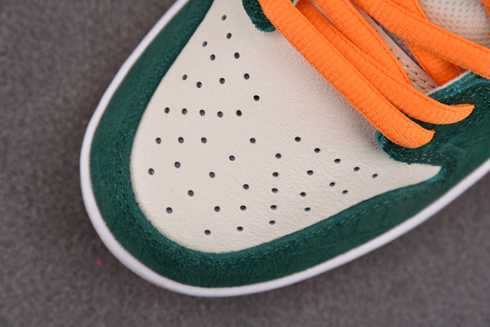 Dunk Low Pro SB 