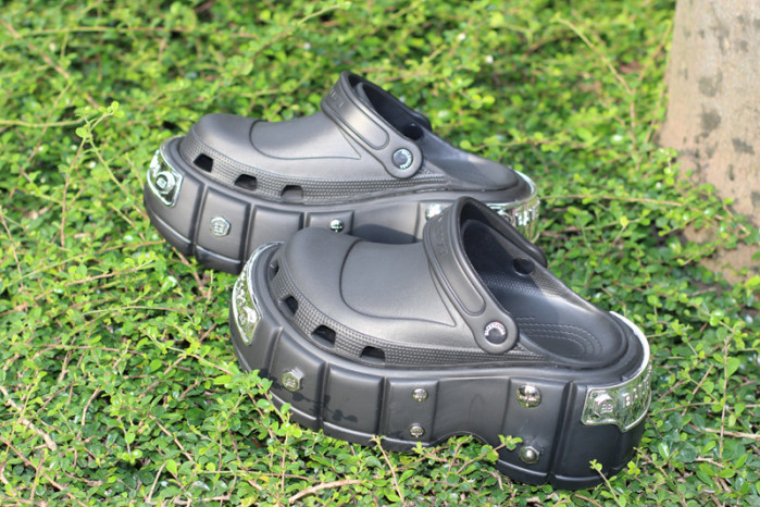 Balenciag* Sandal 26
