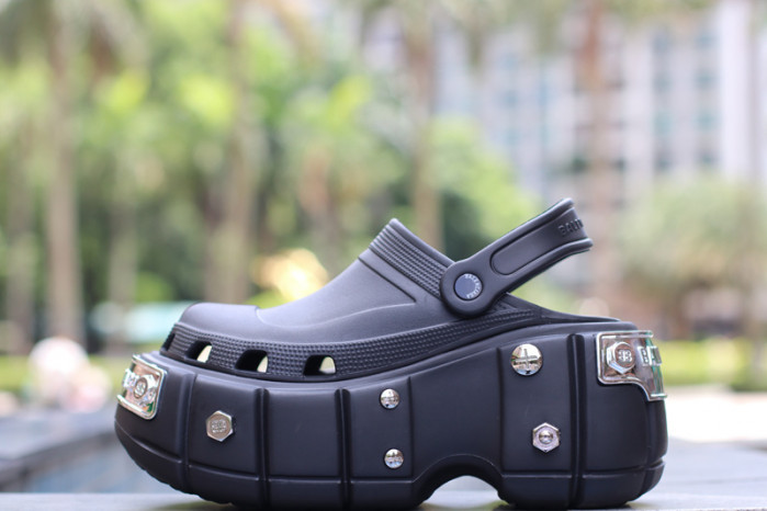 Balenciag* Sandal 26