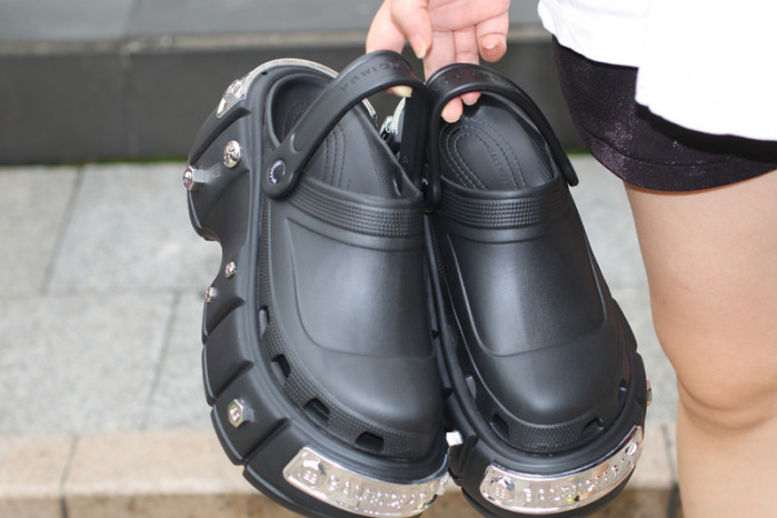 Balenciag* Sandal 26