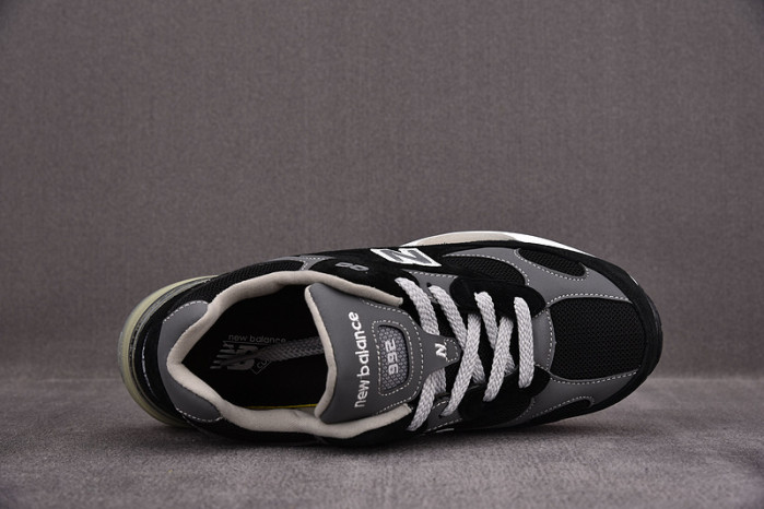 NEW BALANCE 992 NB000006