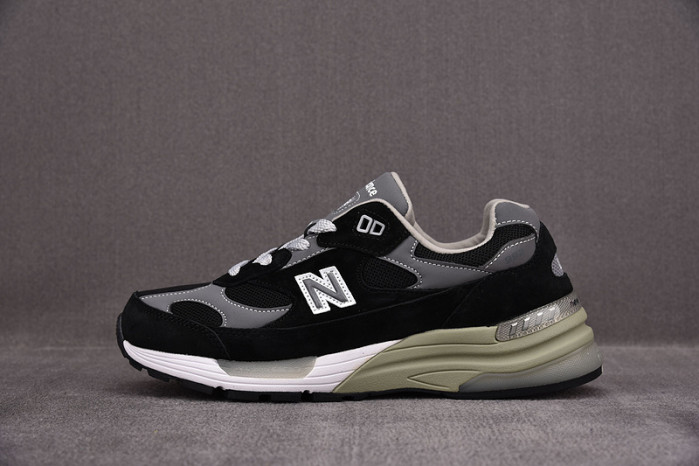 NEW BALANCE 992 NB000006