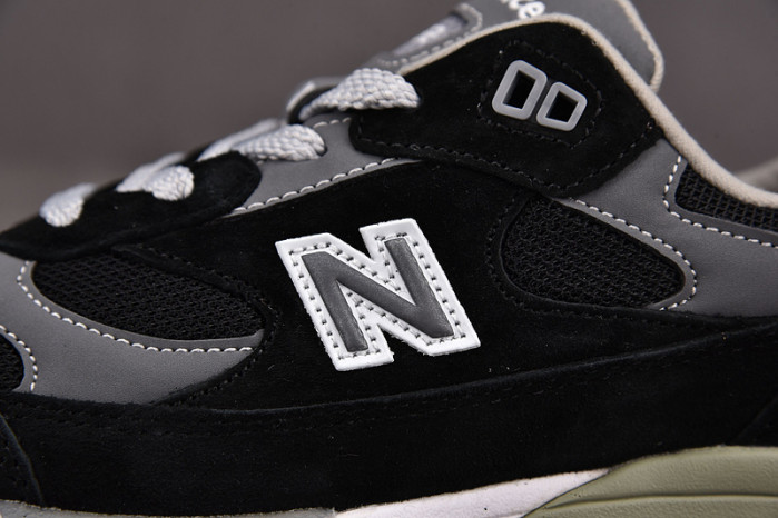 NEW BALANCE 992 NB000006