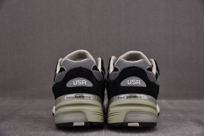 NEW BALANCE 992 NB000006
