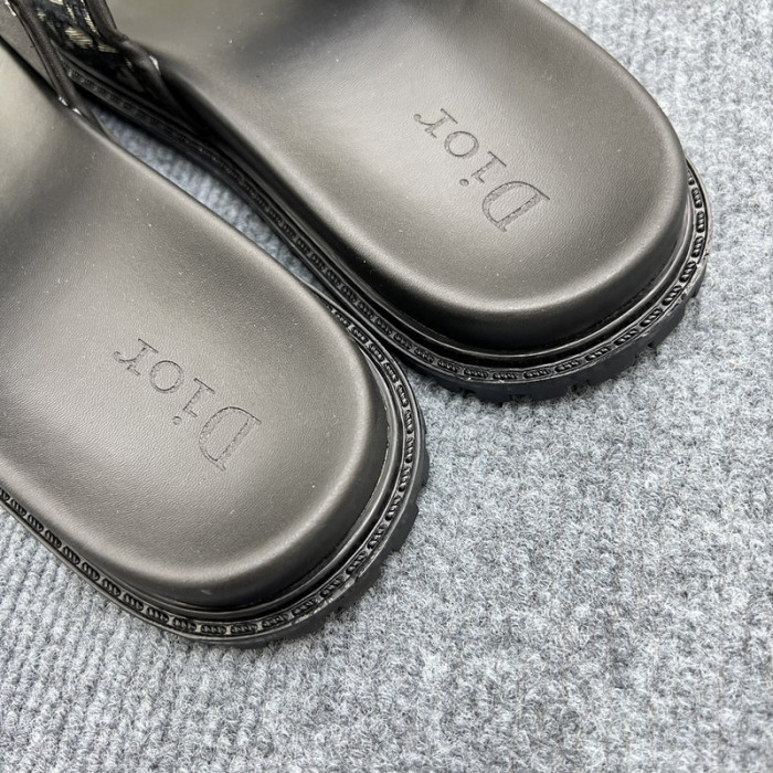 Dio*r sandal18