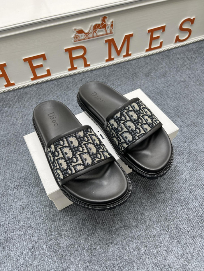 Dio*r sandal18