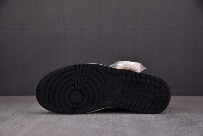 The Air Jordan 1 Low OG “Mocha” CZ0790-102