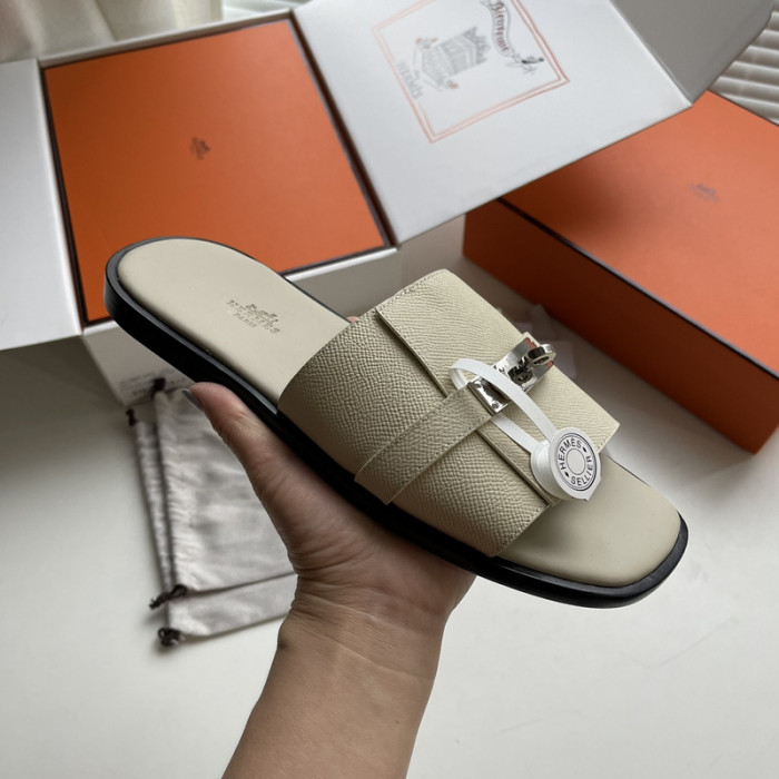 Herme* Sandal94