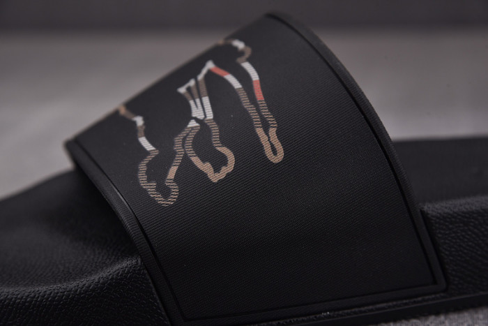 BURBER*Y Sandal12