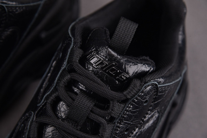 TRIPLES TRAINER SNEAKERS 2000071