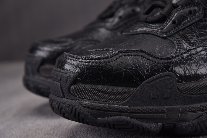 TRIPLES TRAINER SNEAKERS 2000071
