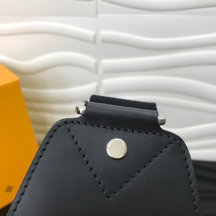 L&V BAG26