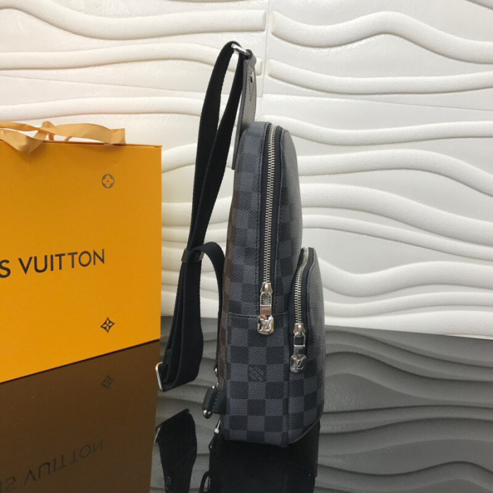 L&V BAG26