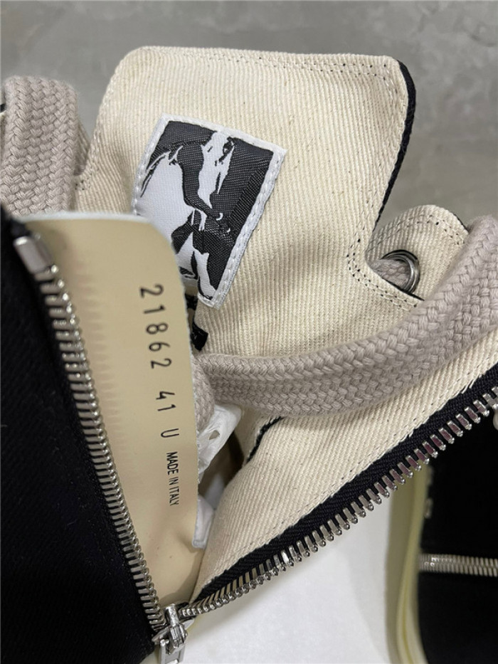 Rick Owe* R000119