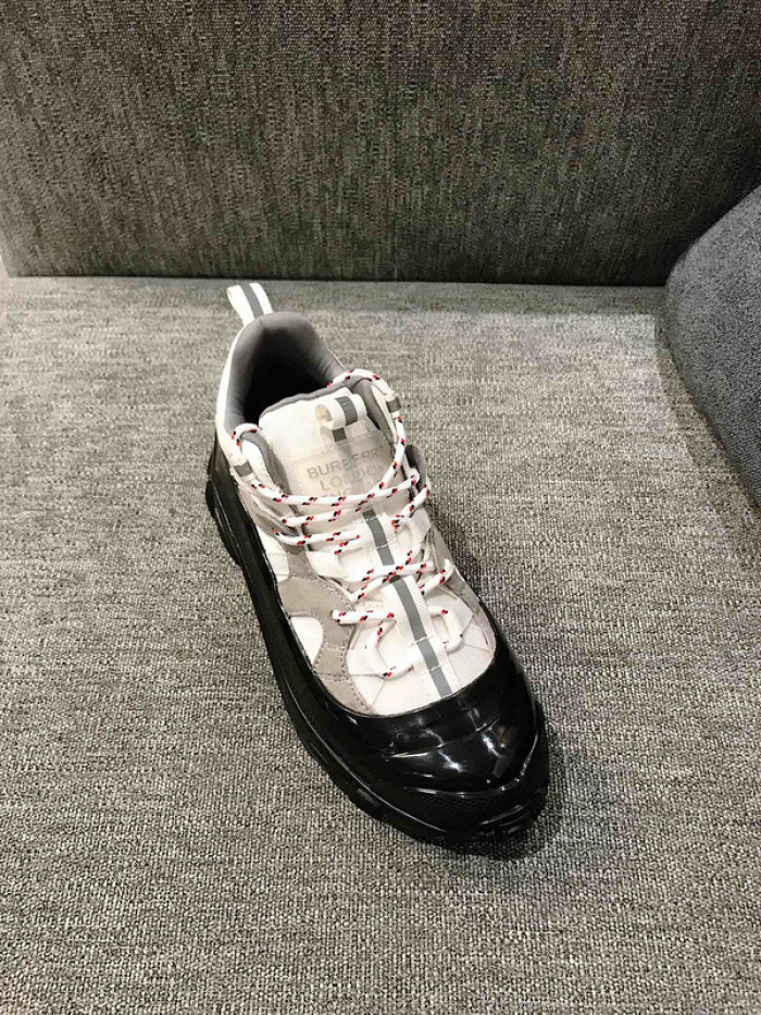 Burber*y sneakers B000003