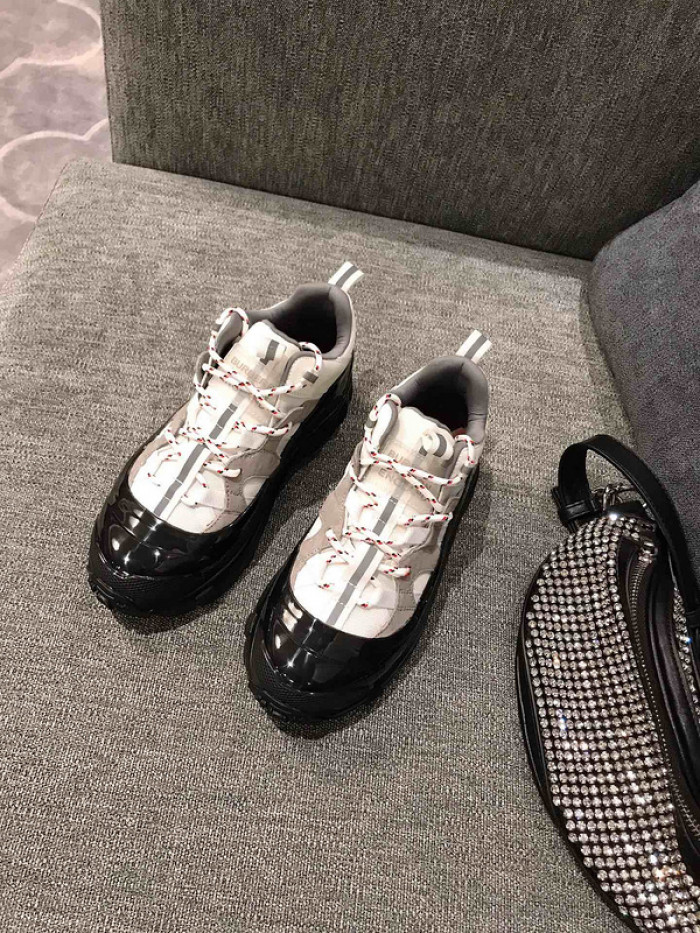Burber*y sneakers B000003