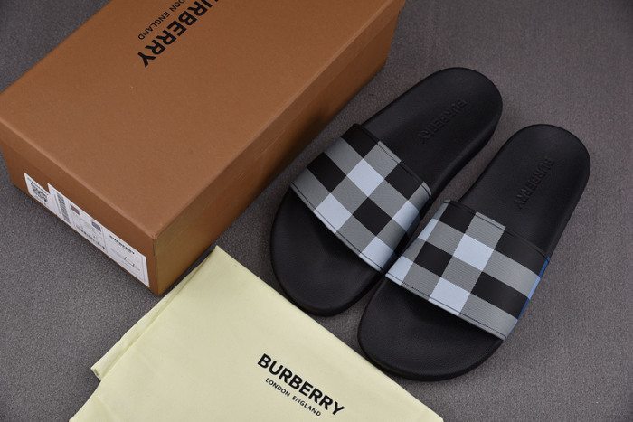 BURBER*Y Sandal13