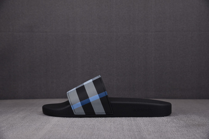 BURBER*Y Sandal13
