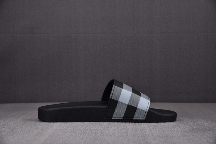 BURBER*Y Sandal13