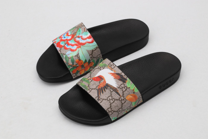 Gucc* Sandal28