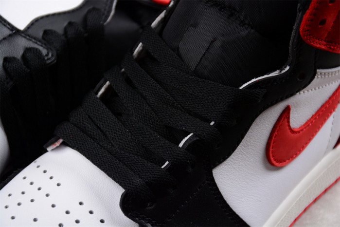 AIR Jordan 1 Retro High Track Red 555088-112