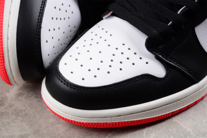 AIR Jordan 1 Retro High Track Red 555088-112