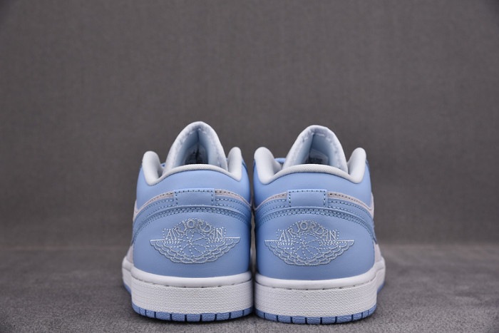 air Jordan 1 Low  Grey Aluminum DC0774-050