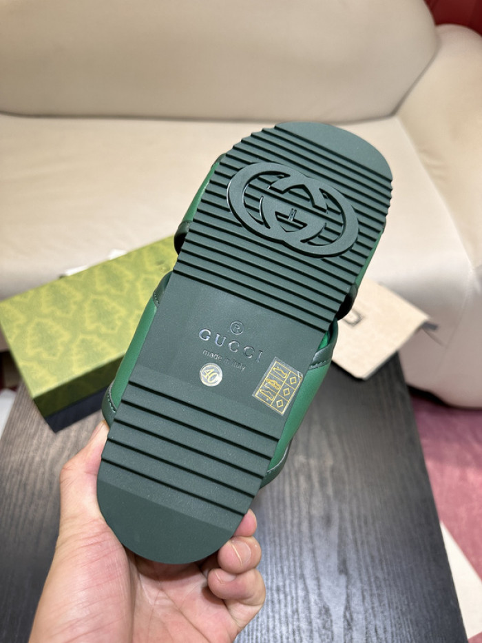 Gucc* Sandal110