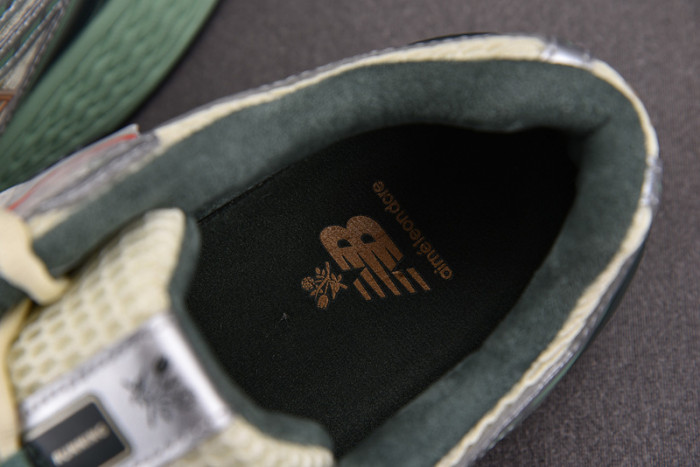 NEW BALANCE NB1906R NB000027