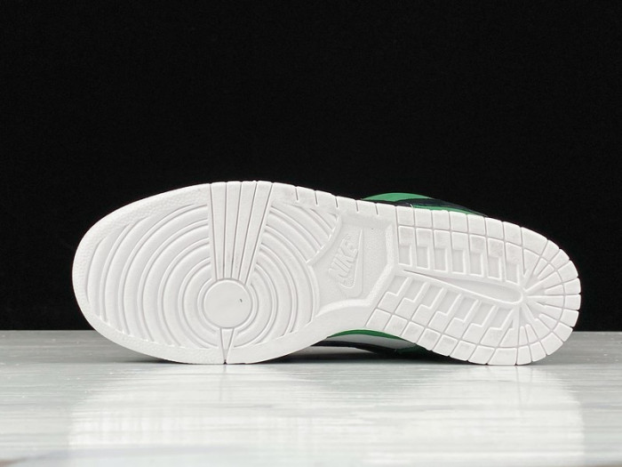 Nike dunk low sb  heineken  304292-302