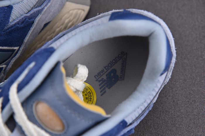 NEW BALANCE 2002 NB000016
